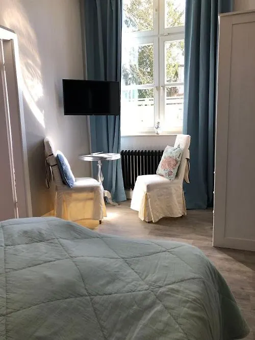 Ferienwohnung Alte Schule 22 Am Saseler Markt 2 Schlafzimmer & Baeder Hochwertig Hamburg Apartment