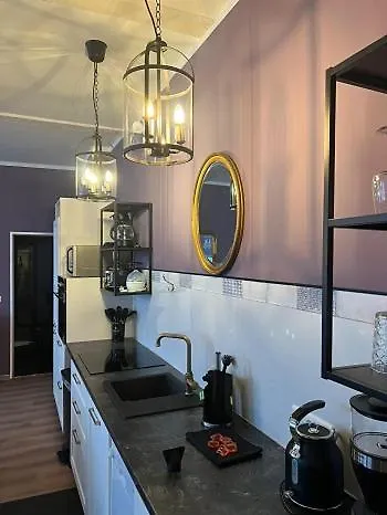 Apartment Ferienwohnung Alte Schule 22 Am Saseler Markt 2 Schlafzimmer & Baeder Hochwertig Hamburg